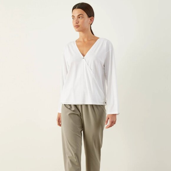 ADAY That's A Wrap Top Convertible Travel Shirt Blouse | Cream | S/M - Picture 1 of 16